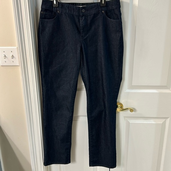 NWT Chico’s Platinum Ultimate Fit Slim Leg SZ 2/12 Dark Wash Jeans - Picture 1 of 4